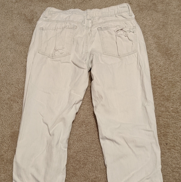 Holy Jeans - Picture 3 of 3